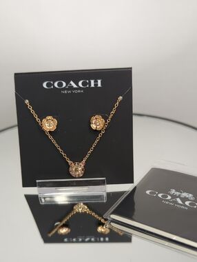 Coach Tea Rose Pendant Necklace and Earrings Gift Set | NWT | Beautiful Gift